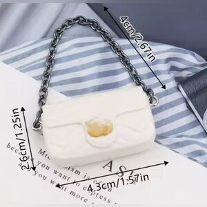 Labubu Elegant White Chain Shoulder Bag